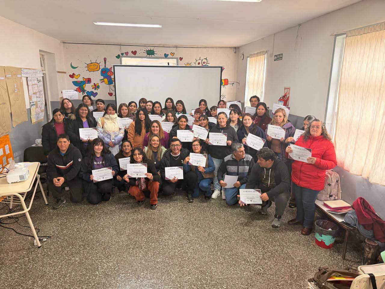 Participantes de la capacitación en Manipulación Segura e Higiene de los Alimentos en El Huecú