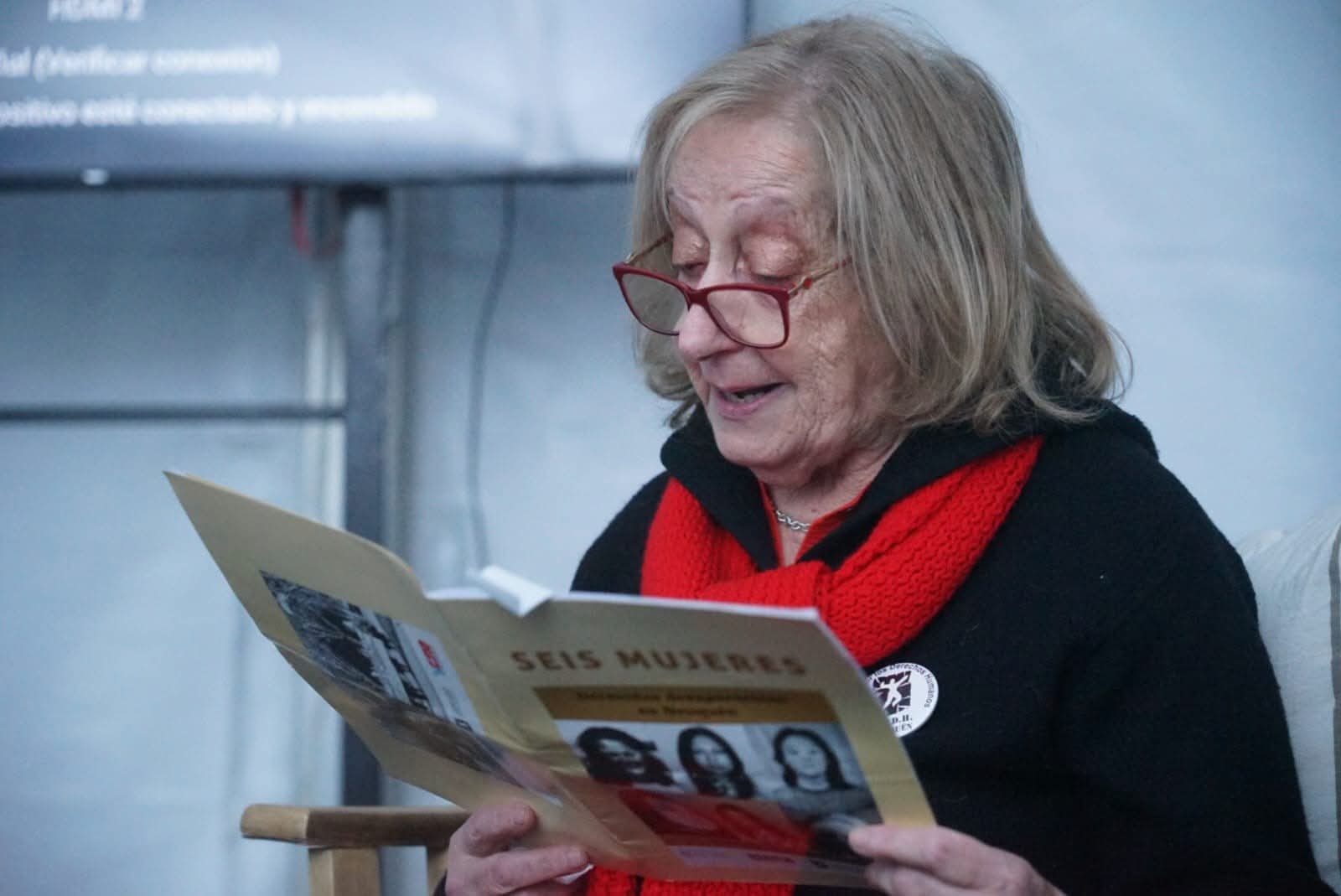Presentación de la revista Seis Mujeres en la Feria Internacional del Libro de Neuquén 2026.